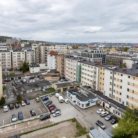 Marina Modern
